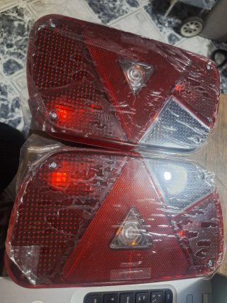 2 Luces Traseras Remolque 12V