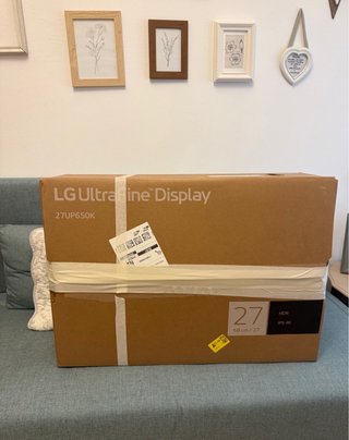 Monitor LG UltraFine 27UP650K 27 pollici 4K