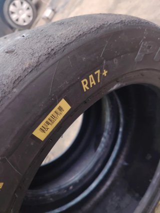2 Neumáticos Pirelli RA7+ 16 pulgadas