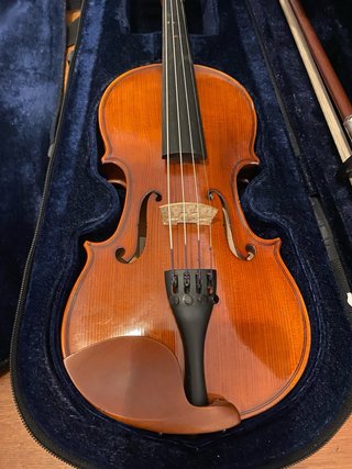 Violín 1/4 con estuche y arco Alma Strings.
