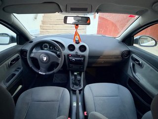 SEAT Ibiza 2004