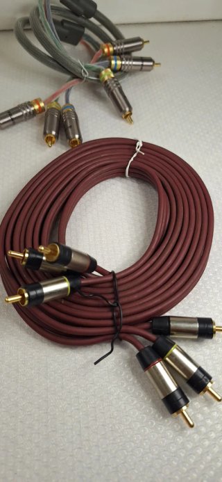 Cables RCA de Audio y Vídeo