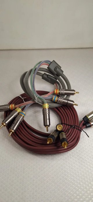 Cables RCA de Audio y Vídeo