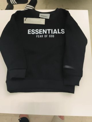 Sudadera Essentials Fear of God Negra