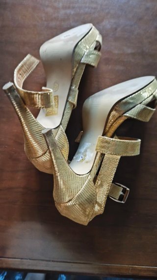 Zapatos de fiesta dorados talla 38