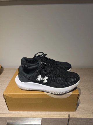 Zapatillas Under Armour Charged Surge 43
