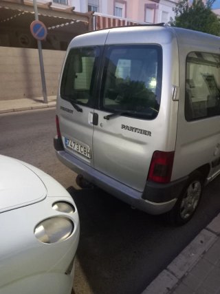 Peugeot parnet 2002