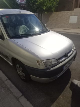 Peugeot parnet 2002