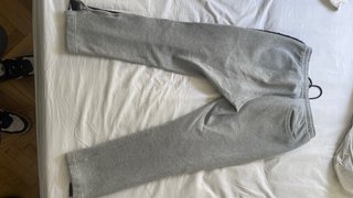 Pantalón Nike Gris