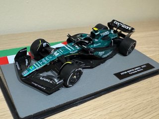 Maquetas  F1 Red Bull, Aston Martin, Ferrari 1:43