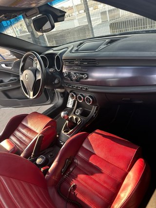 Alfa Romeo Giulietta 2011