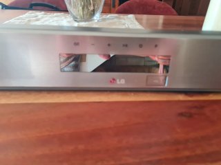 Barra de Sonido LG Plateada