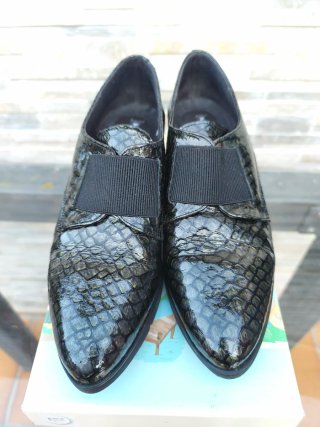 ZAPATO PIEL ACABADO CHAROL