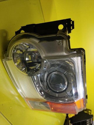 FARO DELANTERO IZQUIERDO LAND ROVER DISCOVERY III