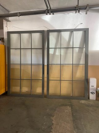 Puerta corredera aluminio grande