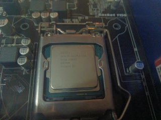 Placa Base Gigabyte GA-H81M-S1 + i5 4460 + 8GB