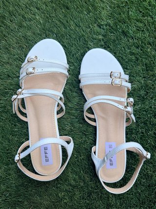 Sandalias Blancas EFFE