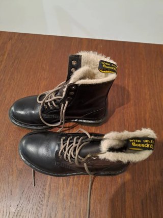 Botas Dr. Martens Talla 38 Forradas