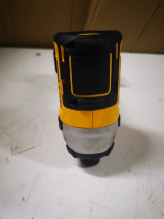 Atornillador de impacto Dewalt 18v