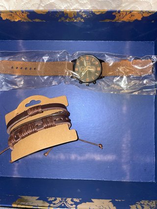 Reloj Geneva y Set de Pulseras
