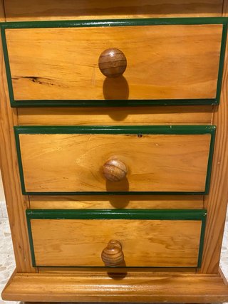 Mesita de Noche de Madera