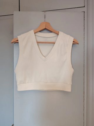 Chaleco crop escolar anime T40
