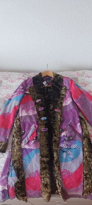 Chaquetón Estampado con Detalle de Pelo