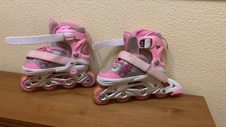 Patines en línea infantiles rosa y gris