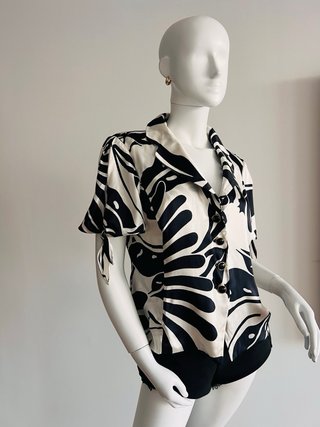 Camisa satinada vintage estampada L