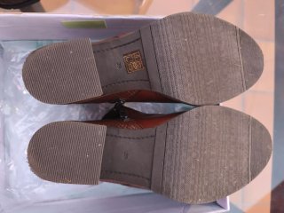 BOTINES DE PIEL