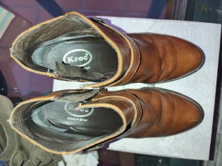 BOTINES DE PIEL
