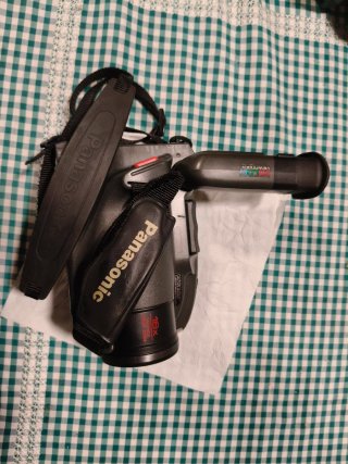 Videocámara Panasonic Palmcorder IQ PV-A306