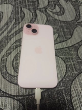 iPhone 15 Apple