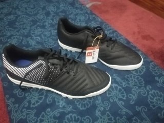 Zapatillas de fútbol negras talla 44