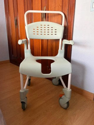 Silla ortopedica de ducha con ruedas