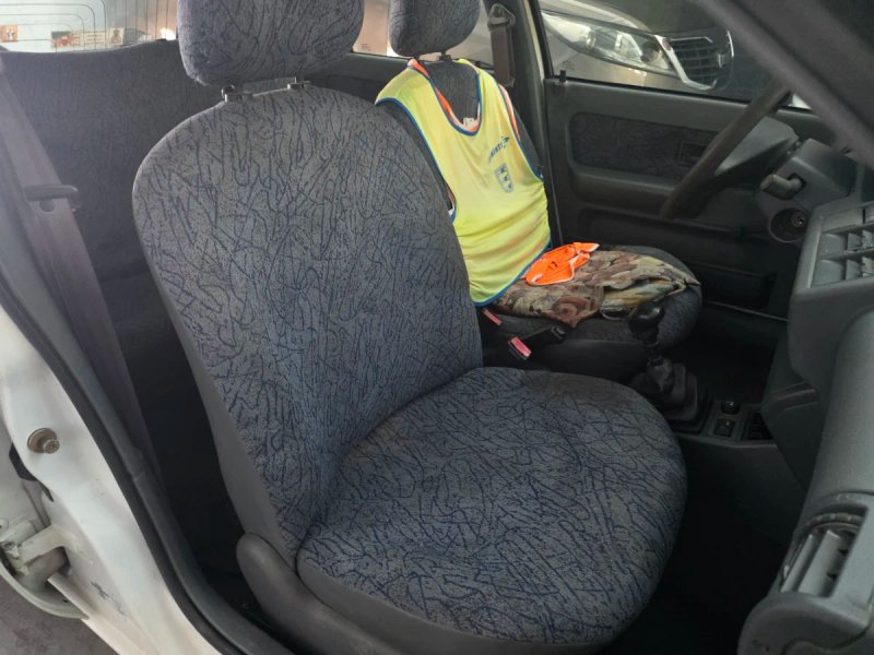 Renault Clio 1997, foto 5