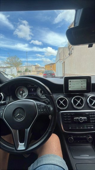 MERCEDES-BENZ A 200 CDI DIÉSEL – 8/2014 – 252.000