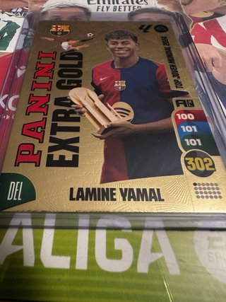 Carta especial Extra Gold de Lamine Yamal
