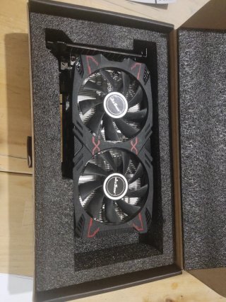 Tarjeta Gráfica AMD Radeon RX 5500 XT 8GB