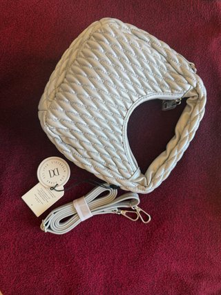 Bolso Don Donna acolchado plateado nuevo