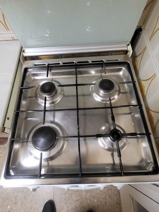Cocina de gas Indesit con horno