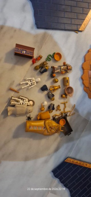 Pirámide de Playmobil