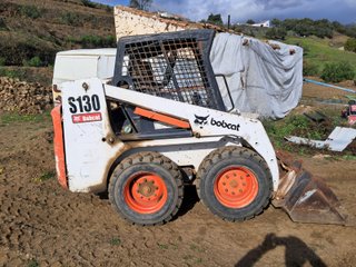 Minicargadora Bobcat S130