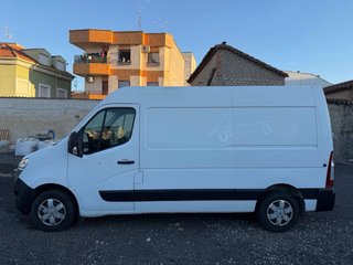 Nissan NV400 2020