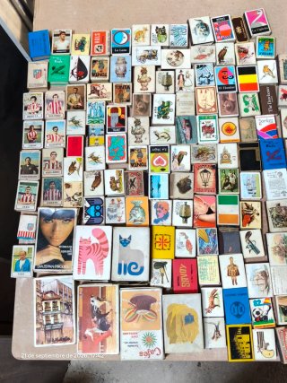 Collezione di scatole di fiammiferi vintage