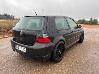 VOLKSWAGEN GOLF 1.9 TDI 100CV ATD AÑO 2003 280000K