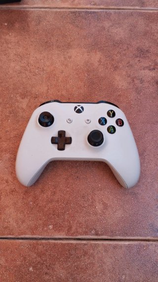 Xbox One S Blanca, 4 Juegos