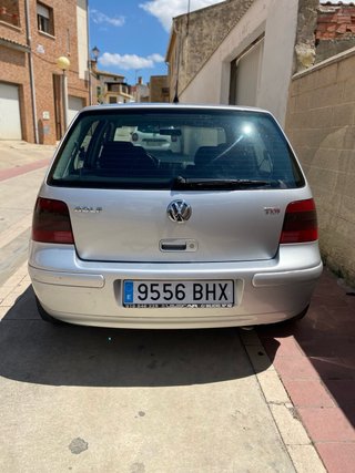 Volkswagen Golf 2001