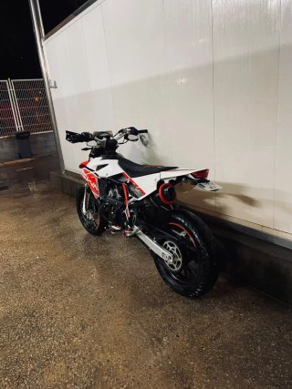 SWM SM 125 R Supermotard