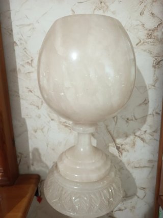 Pedestal de mármol antiguo